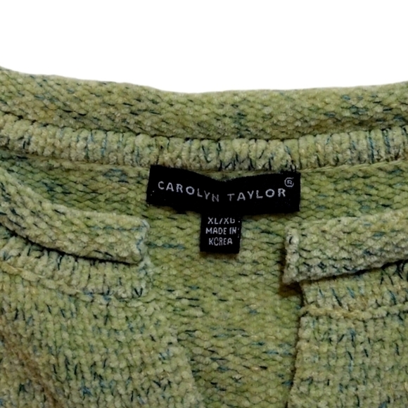 CAROLYN Taylor Rolled Collar Sweater - Picture 4 of 6
